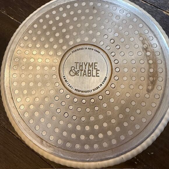 Thyme & Table 2.5 Qt Sauce Pan with Lid - Cream and Gold - Picture 5 of 5